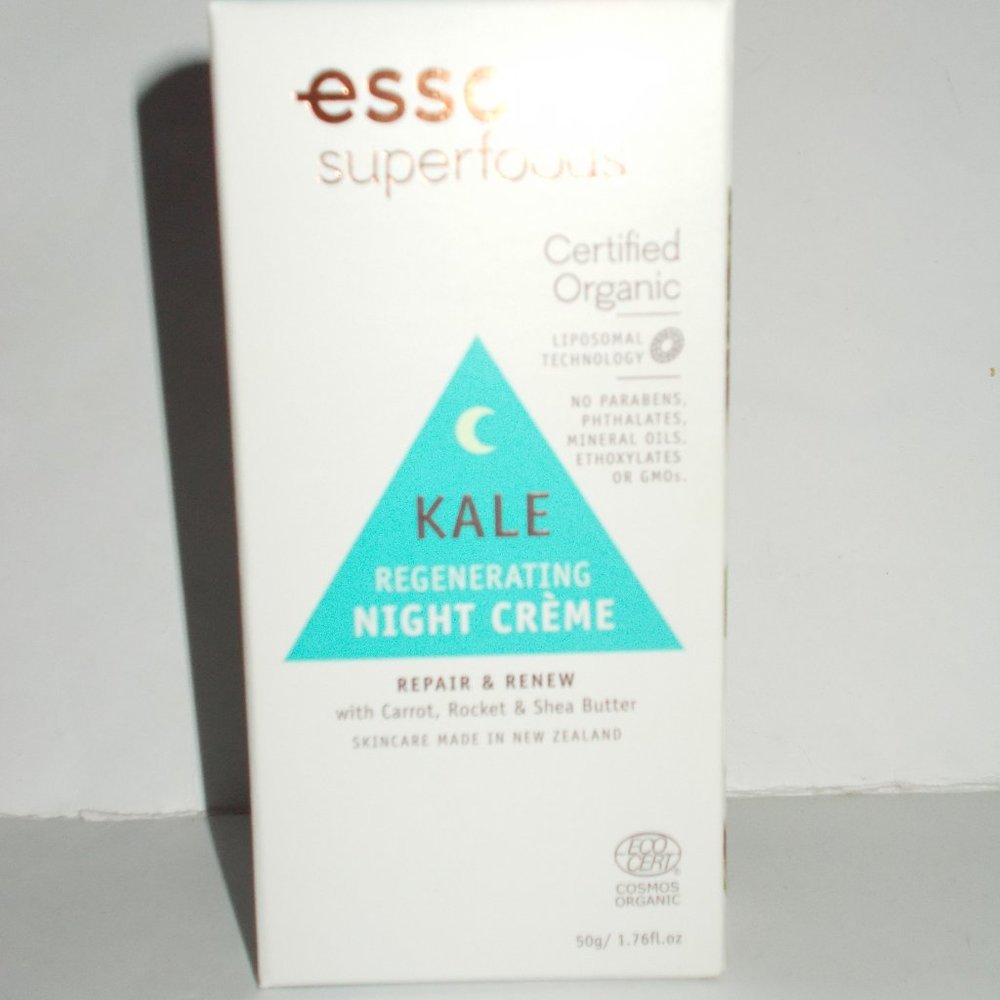 Essano Kale Regenerating Night Creme